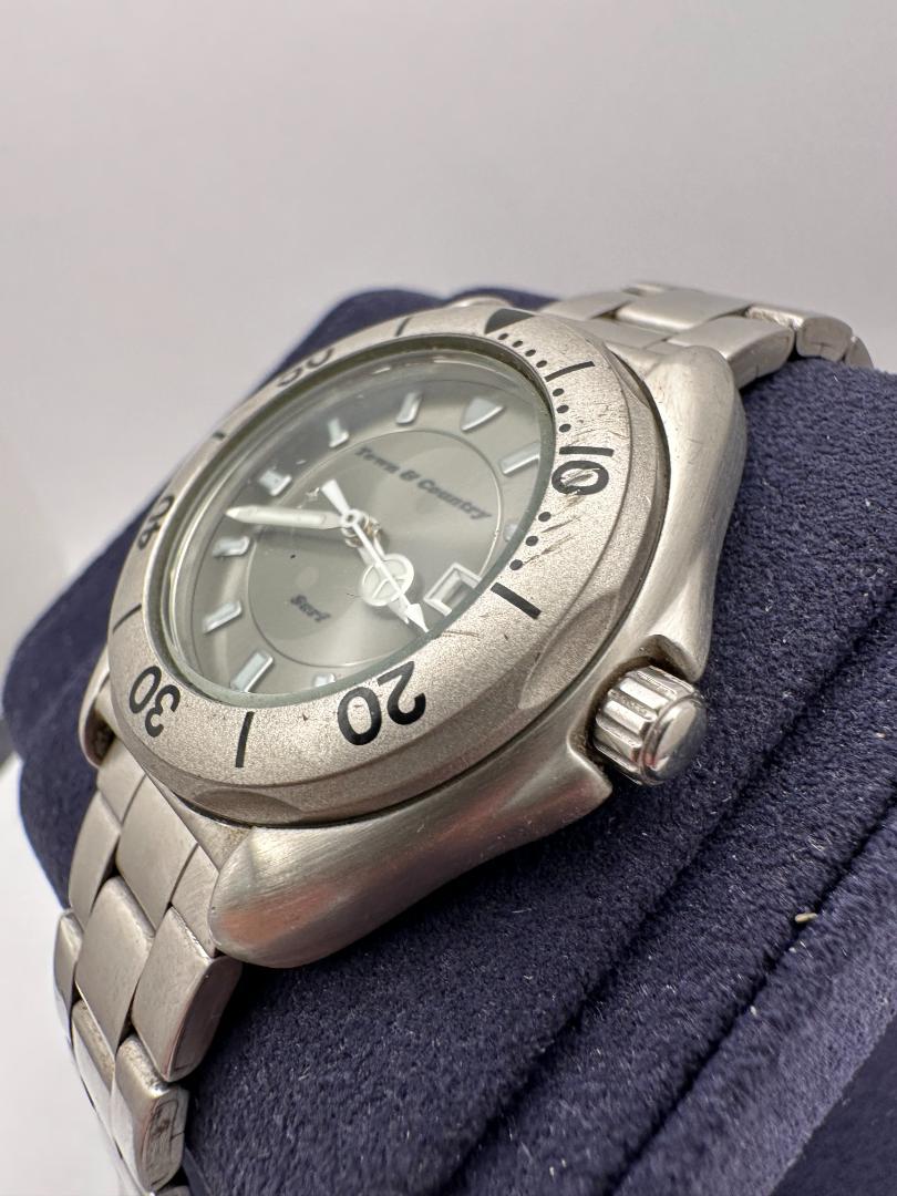 Town & Country Surf Ladies Wristwatch 32mm Analog Quartz 200m Water Resist