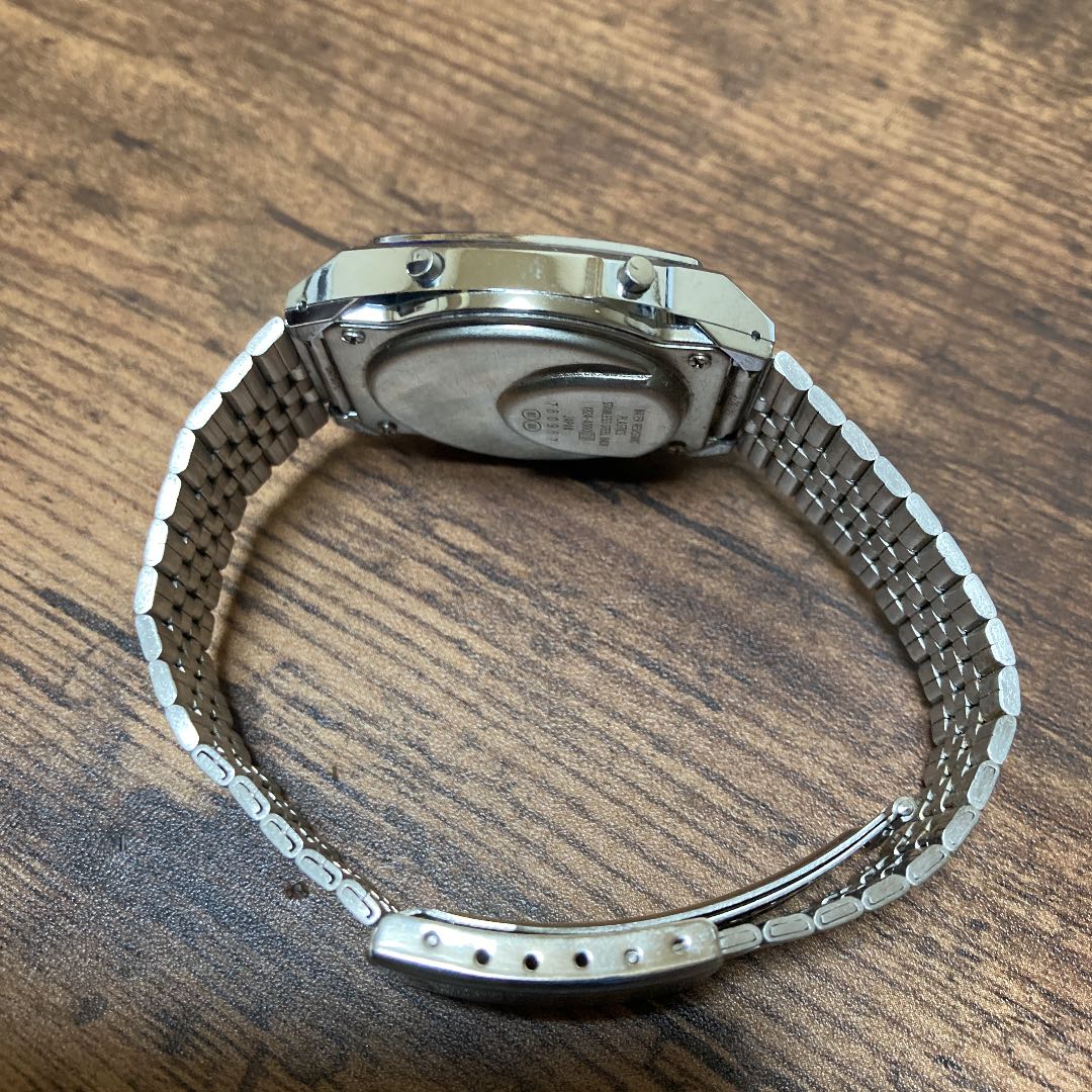 Seiko Alba VOICE ALARM Y824-4000 Digital Quartz Men