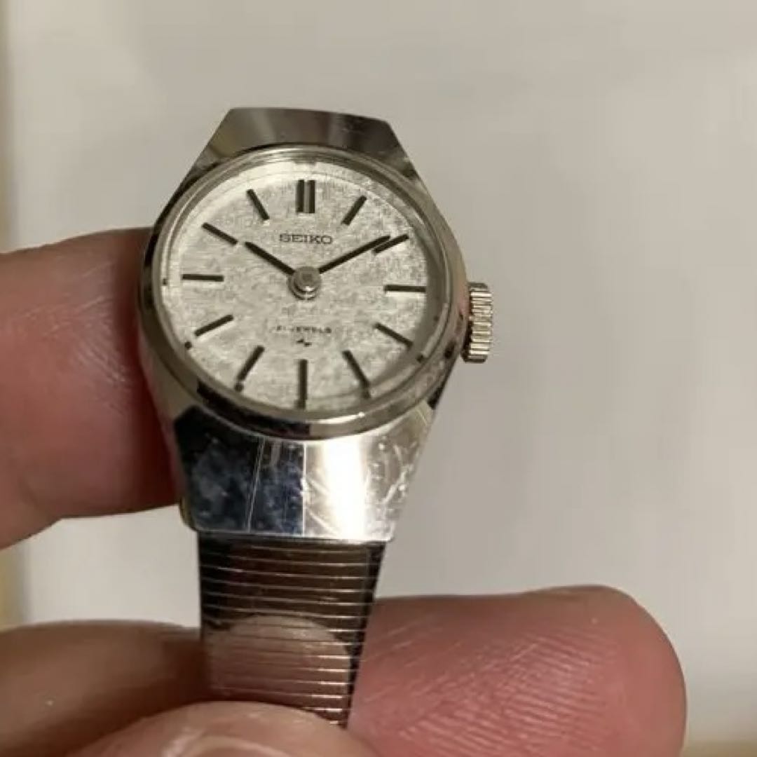 Seiko Analog Mechanical (Manual) Women