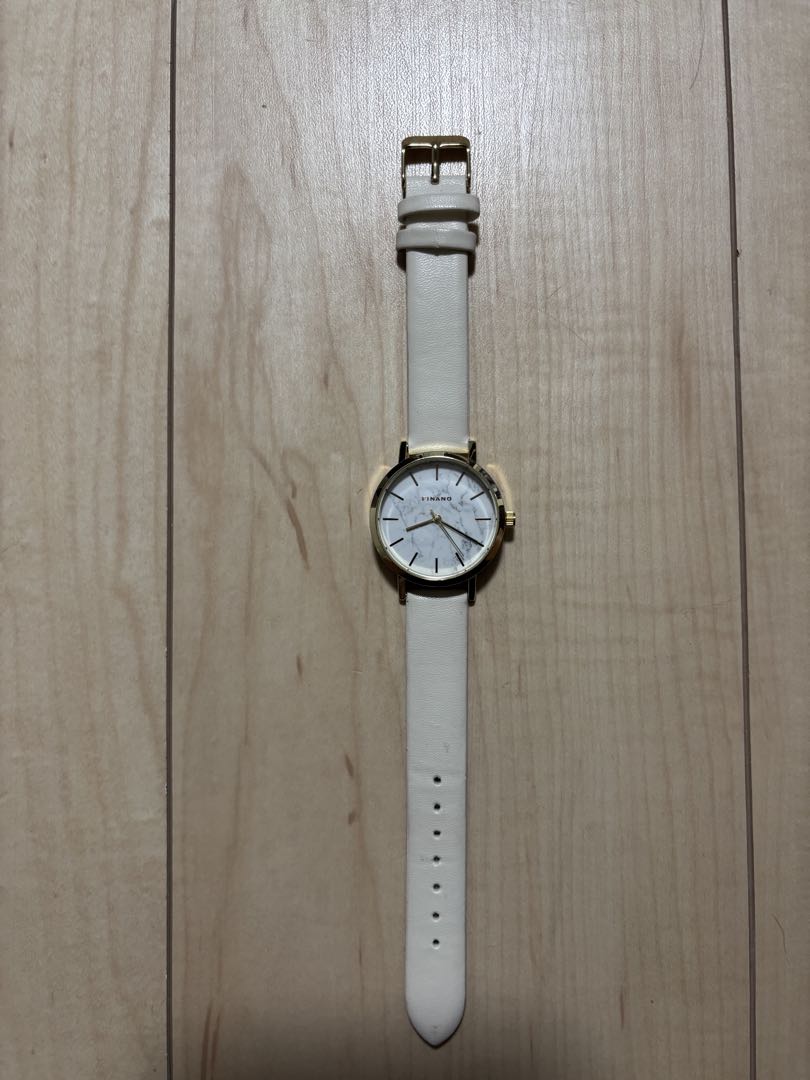 Finano Analog Quartz Women フィナノ ホワイトレザー Watch これ以上値下げはしません
