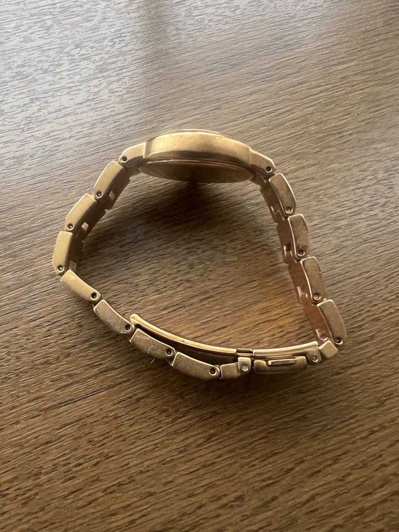 Seiko wired Analog Quartz Women