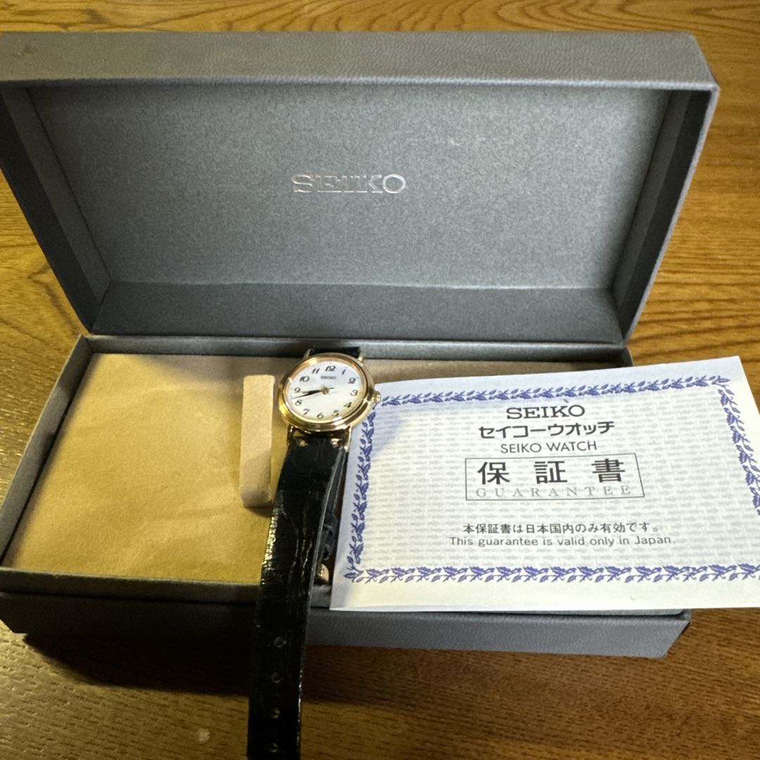 Seiko 360092 Analog Quartz Women