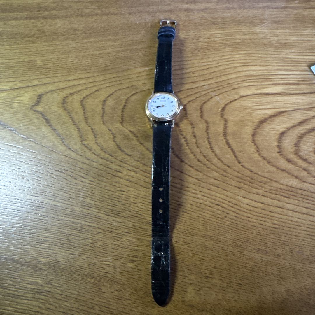 Seiko 360092 Analog Quartz Women
