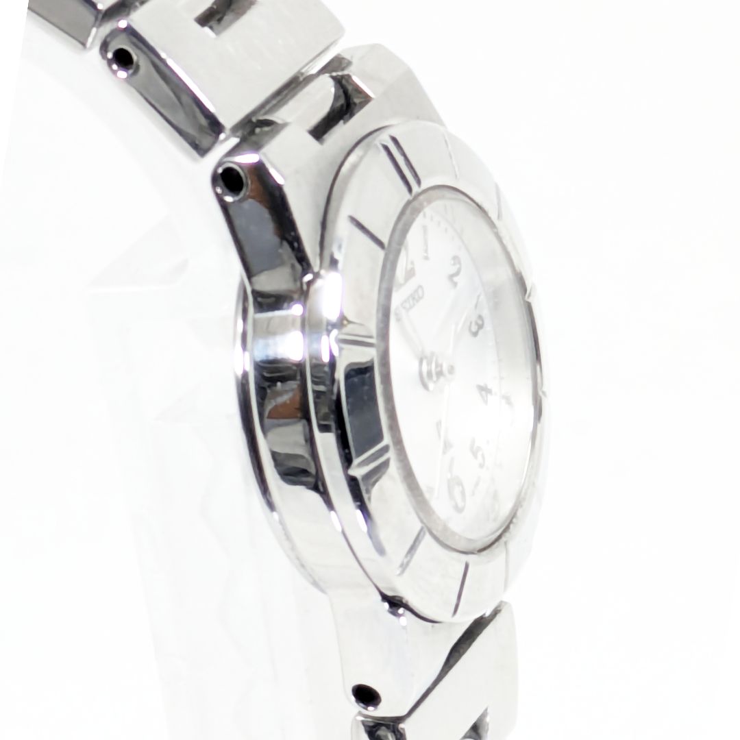 Seiko lk/lukia Analog Quartz Women Lukia Battery Replaced Working Item