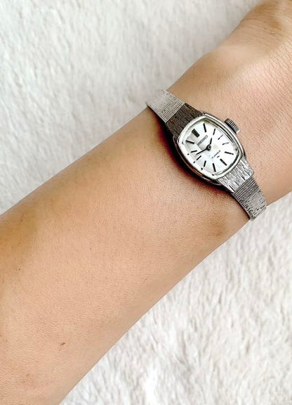 Seiko Analog Mechanical (Manual) Women
