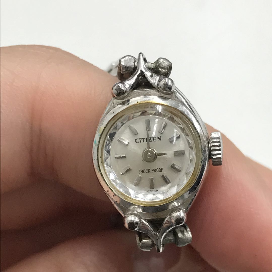 CITIZEN Analog Mechanical (Manual) Women