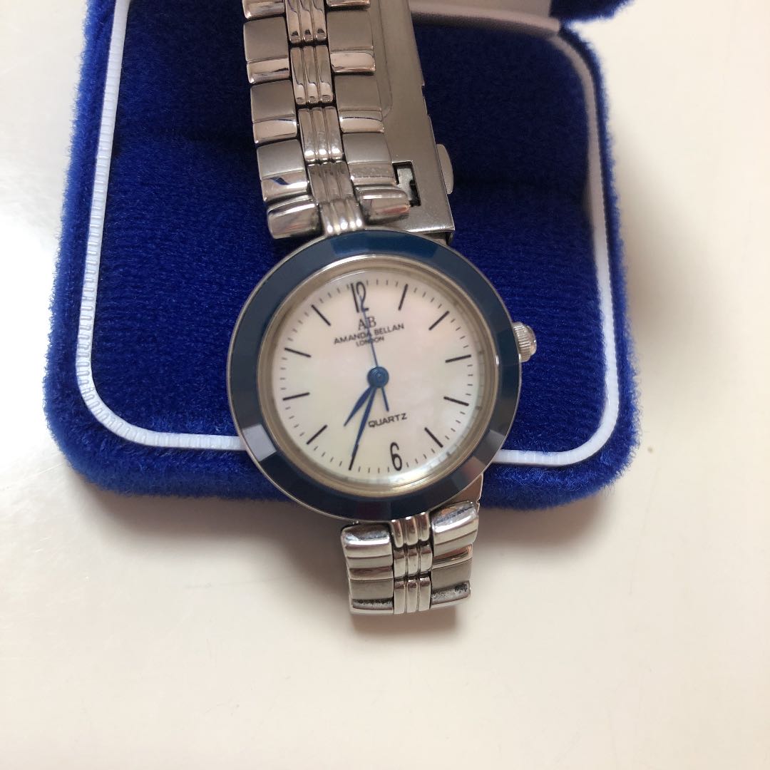 Amanda Bellan Analog Quartz Women