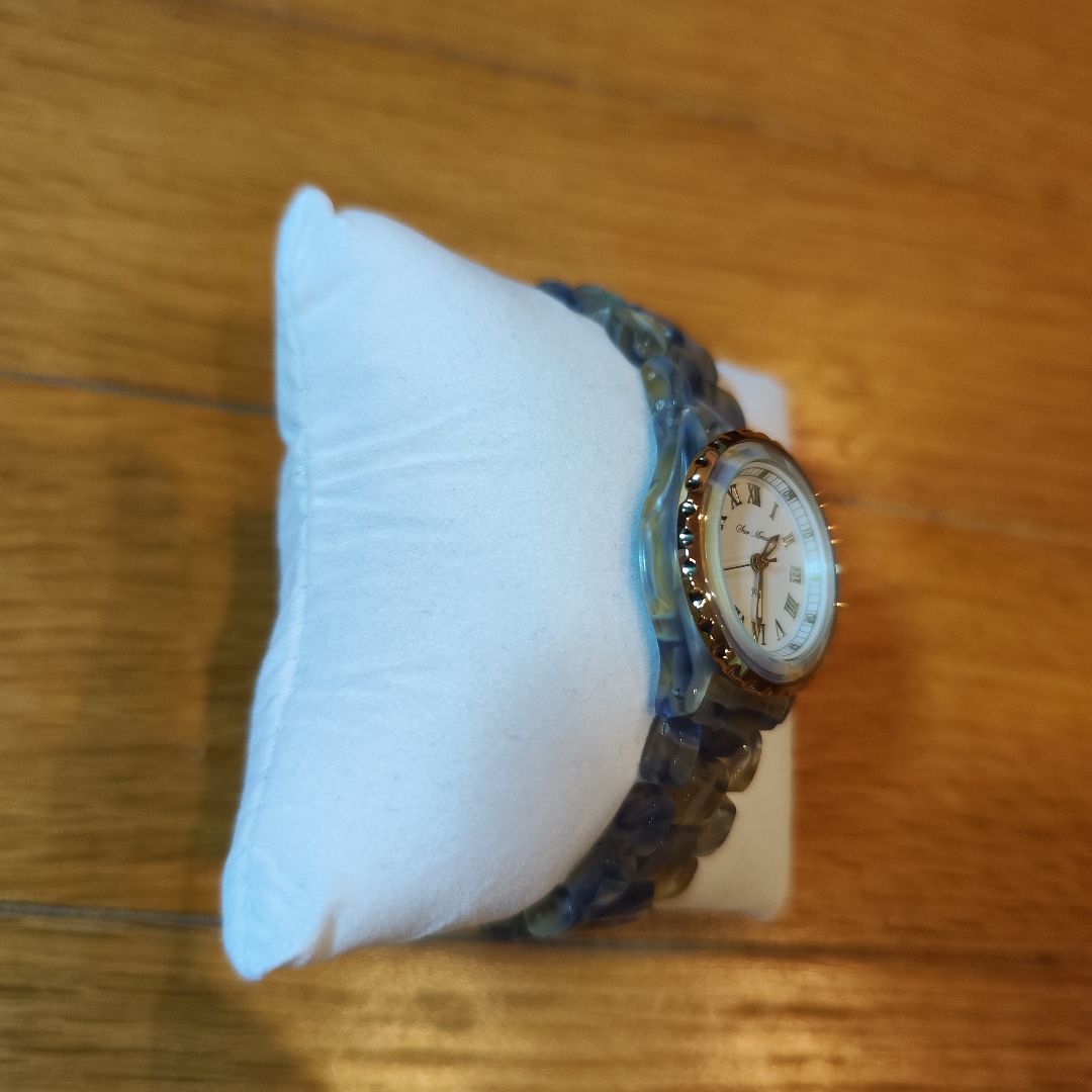 Sur Mesure Analog Quartz Women