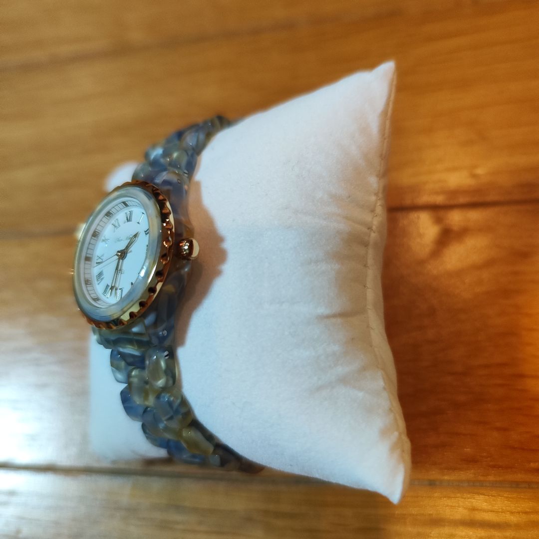 Sur Mesure Analog Quartz Women