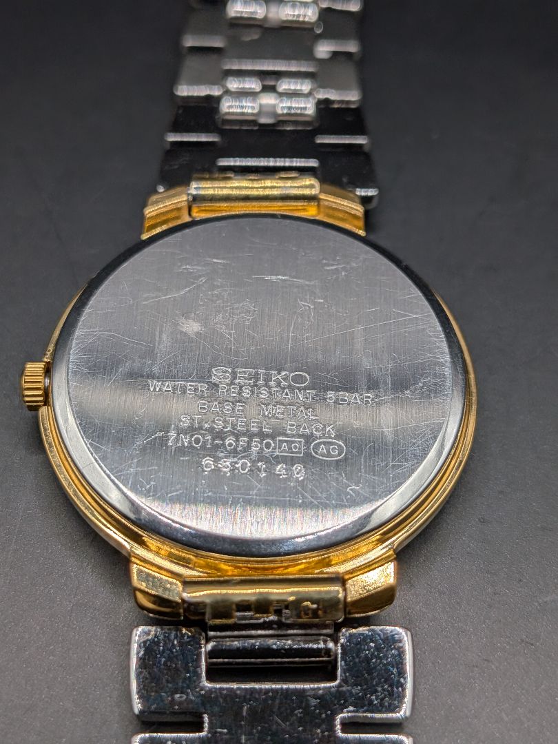 Seiko avenue 7F01-6F50 Analog Quartz Men Beautiful Item Battery & Gasket Replaced