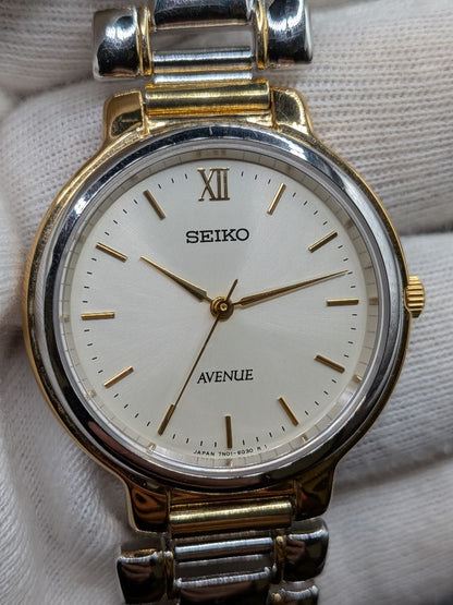 Seiko avenue 7F01-6F50 Analog Quartz Men Beautiful Item Battery & Gasket Replaced