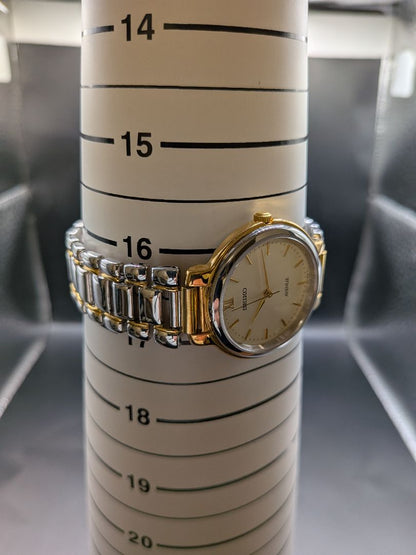 Seiko avenue 7F01-6F50 Analog Quartz Men Beautiful Item Battery & Gasket Replaced