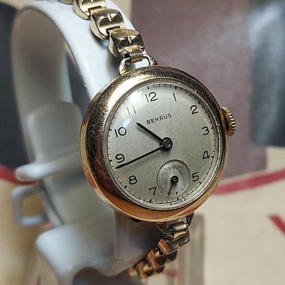 Benrus Analog Mechanical (Manual) Women