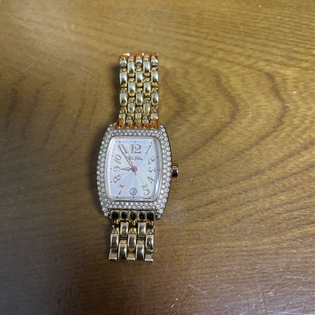 Analog Quartz Women