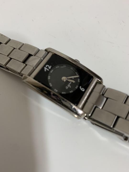 Agnes B. V700-5J40 Analog Quartz Women