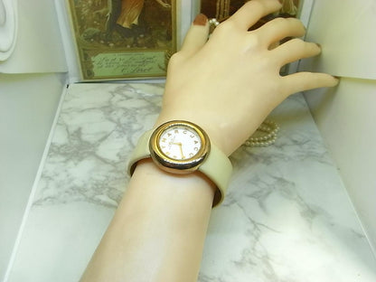 Marc by Jacobs 1028-1245 Analog Quartz Women Round Watch Women'S