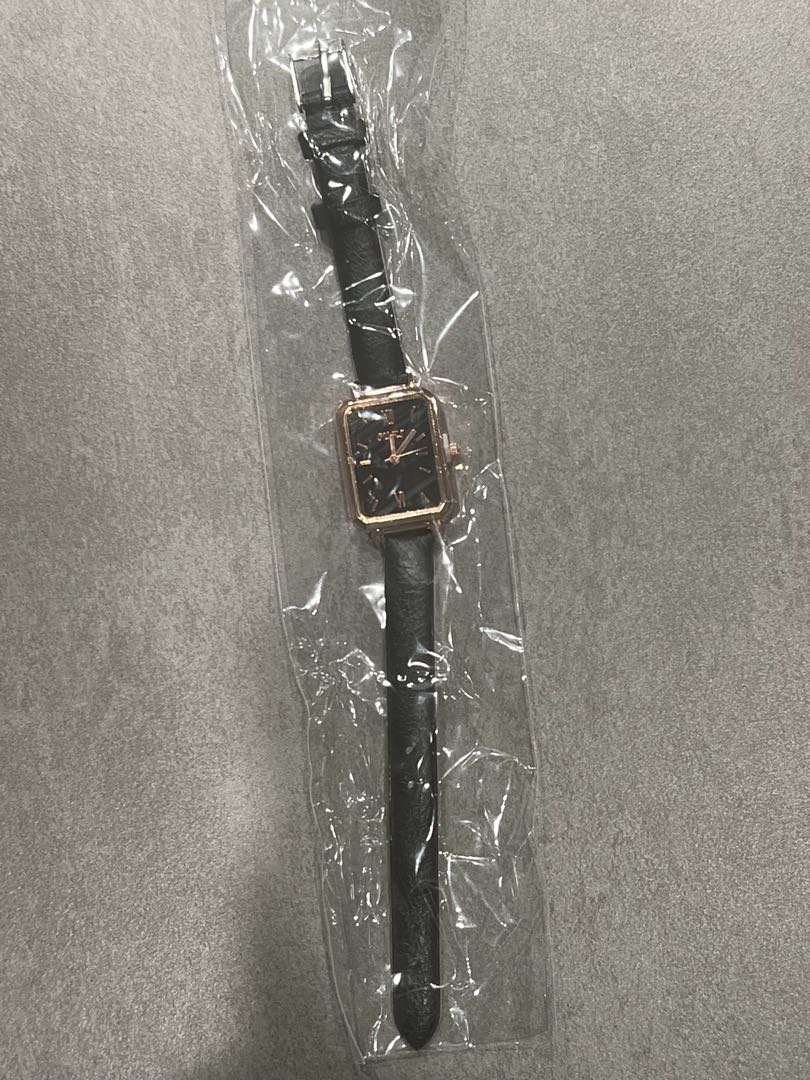 Guess Analog Quartz Women