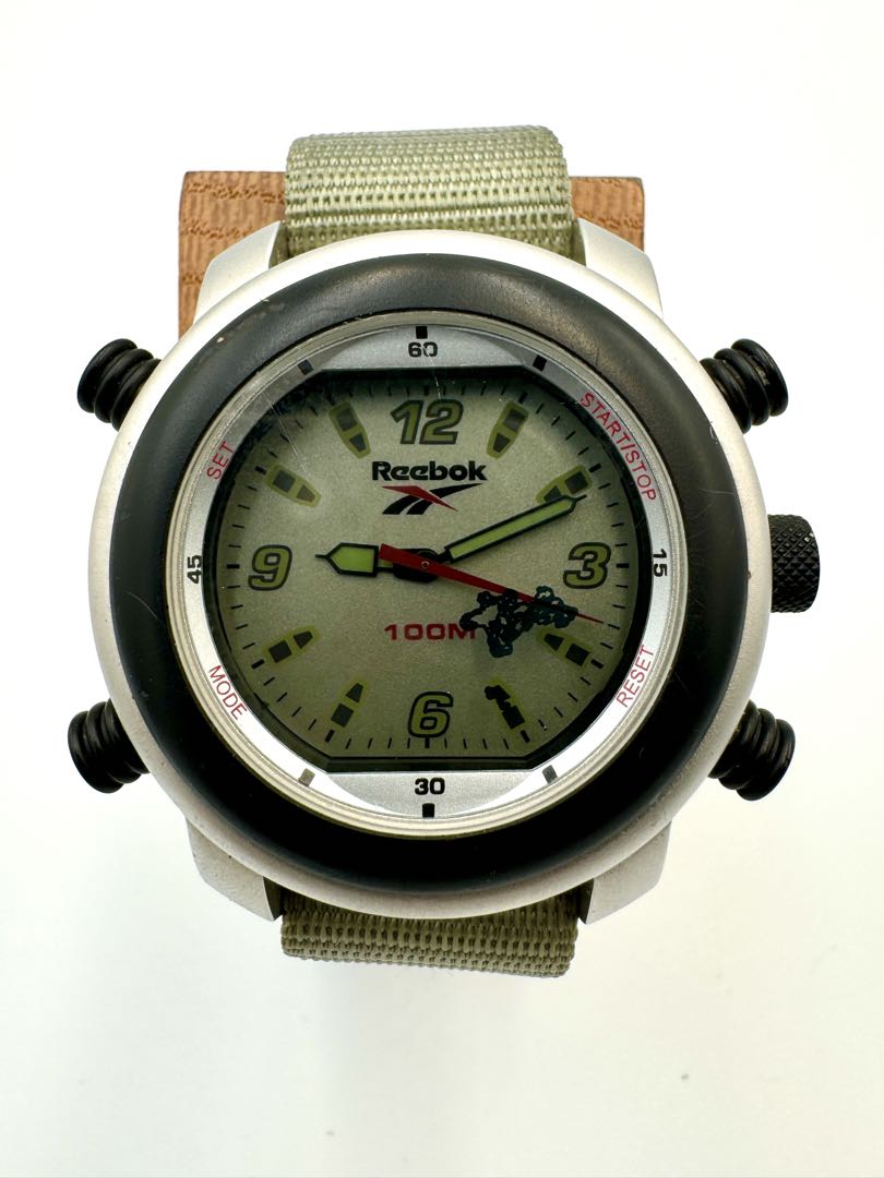 Reebok Analog Quartz Men Watch Y2K