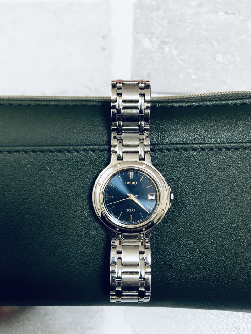 Seiko V182-0C30 Analog Solar Women