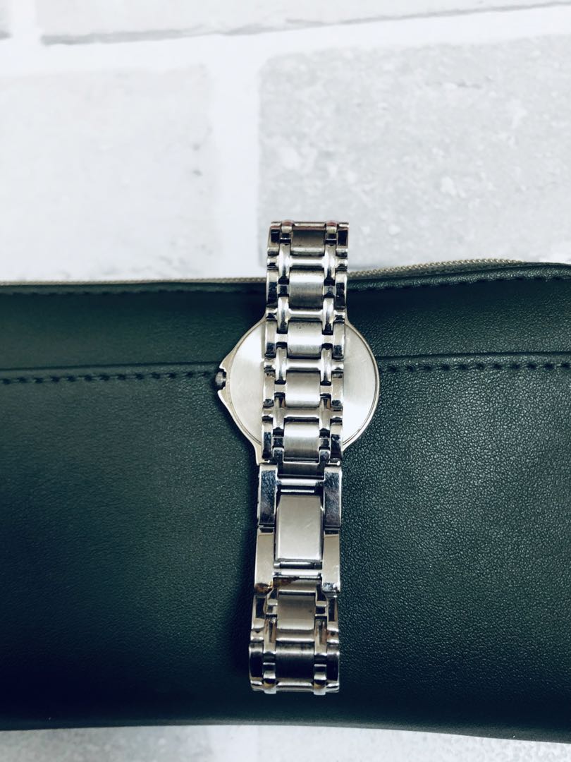 Seiko V182-0C30 Analog Solar Women