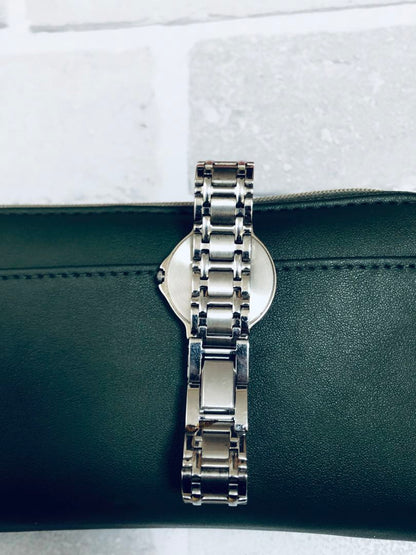 Seiko V182-0C30 Analog Solar Women