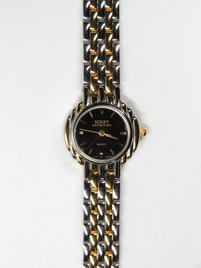 Analog Quartz Women