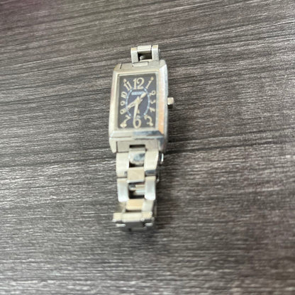 Seiko lk/lukia V117-0BN0 Analog Solar Women