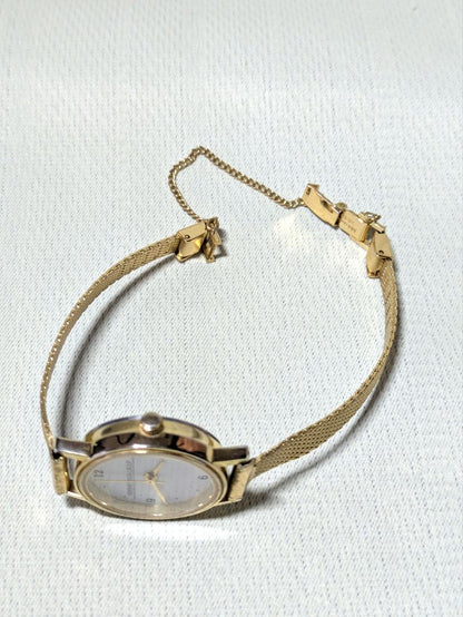 Hershey Pasta Group Analog Quartz Women ハーシーパスタグループ ブレスレットウォッチ 稼働中