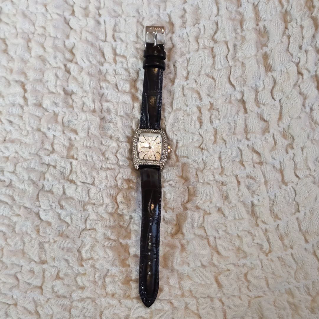 Analog Quartz Women