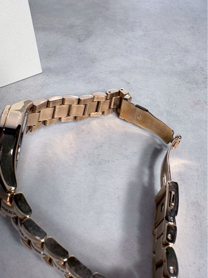 Analog Quartz Women