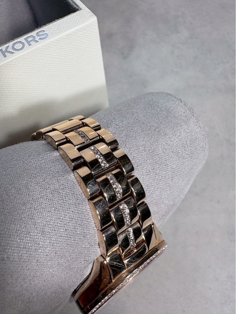 Analog Quartz Women