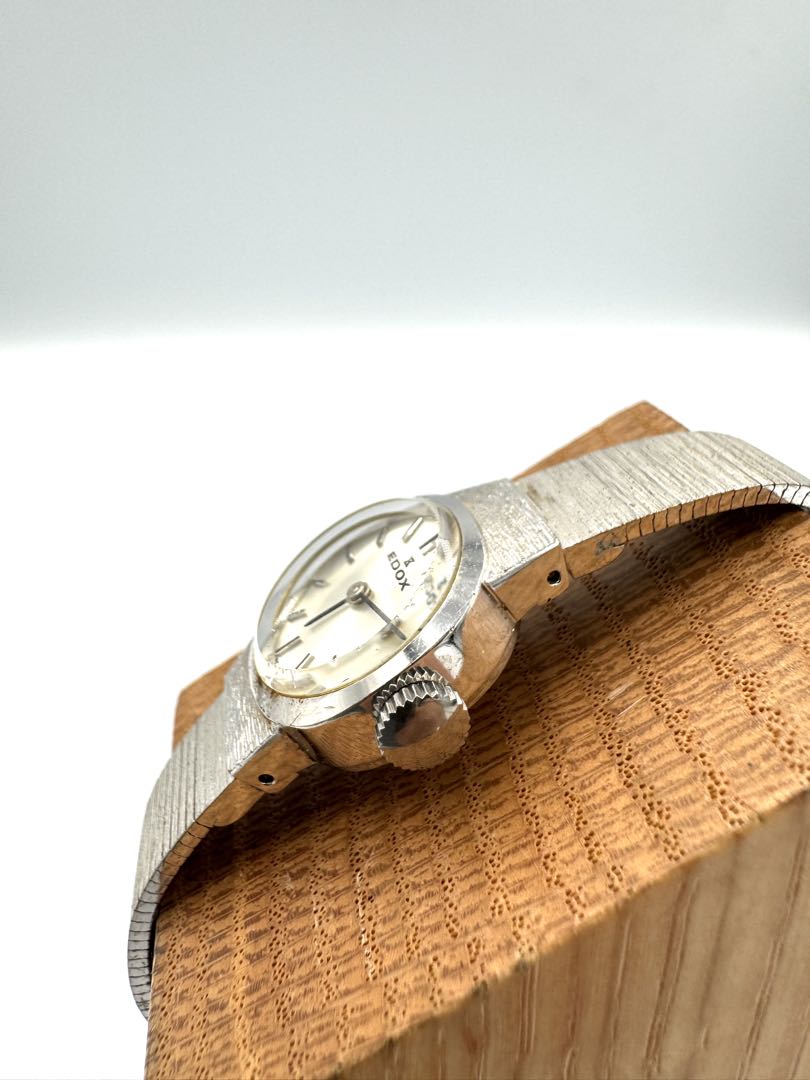 Edox Analog Mechanical (Manual) Women Manual Winding Watch