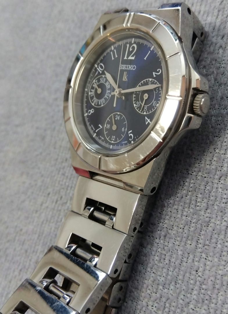 Seiko lk/lukia 5Y89-0B30 Analog Quartz Women