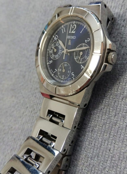 Seiko lk/lukia 5Y89-0B30 Analog Quartz Women