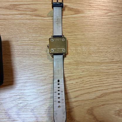Analog Quartz Women