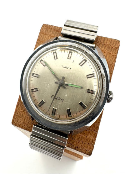 Timex Electric Analog Quartz Men Vintage Round Silver Sunburst Dial Speidel Band Watch For Parts