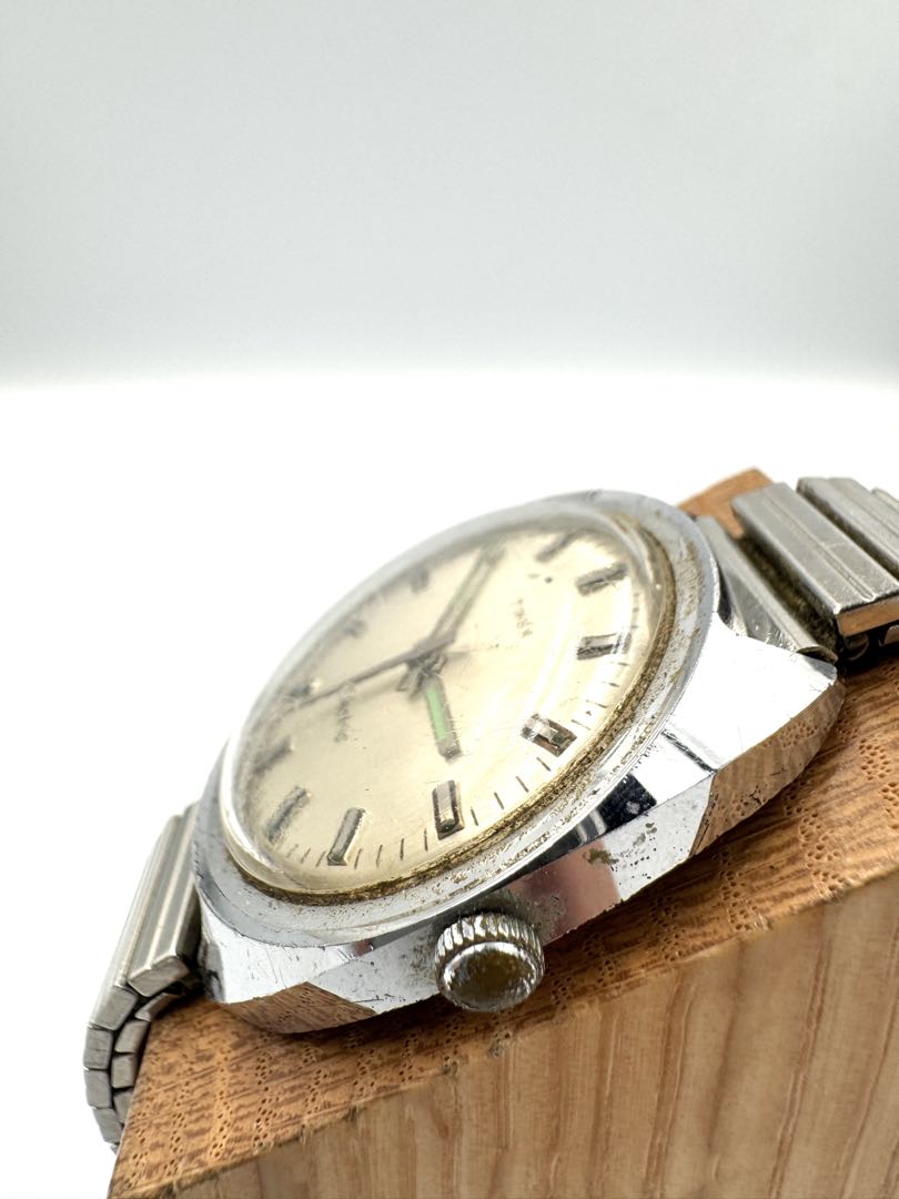 Timex Electric Analog Quartz Men Vintage Round Silver Sunburst Dial Speidel Band Watch For Parts