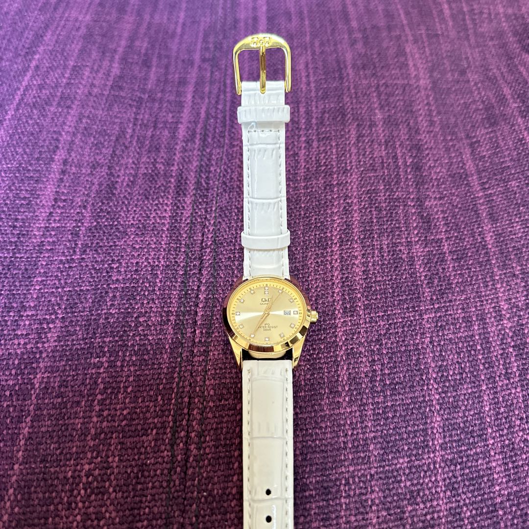 Citizen Q&q Analog Quartz Women