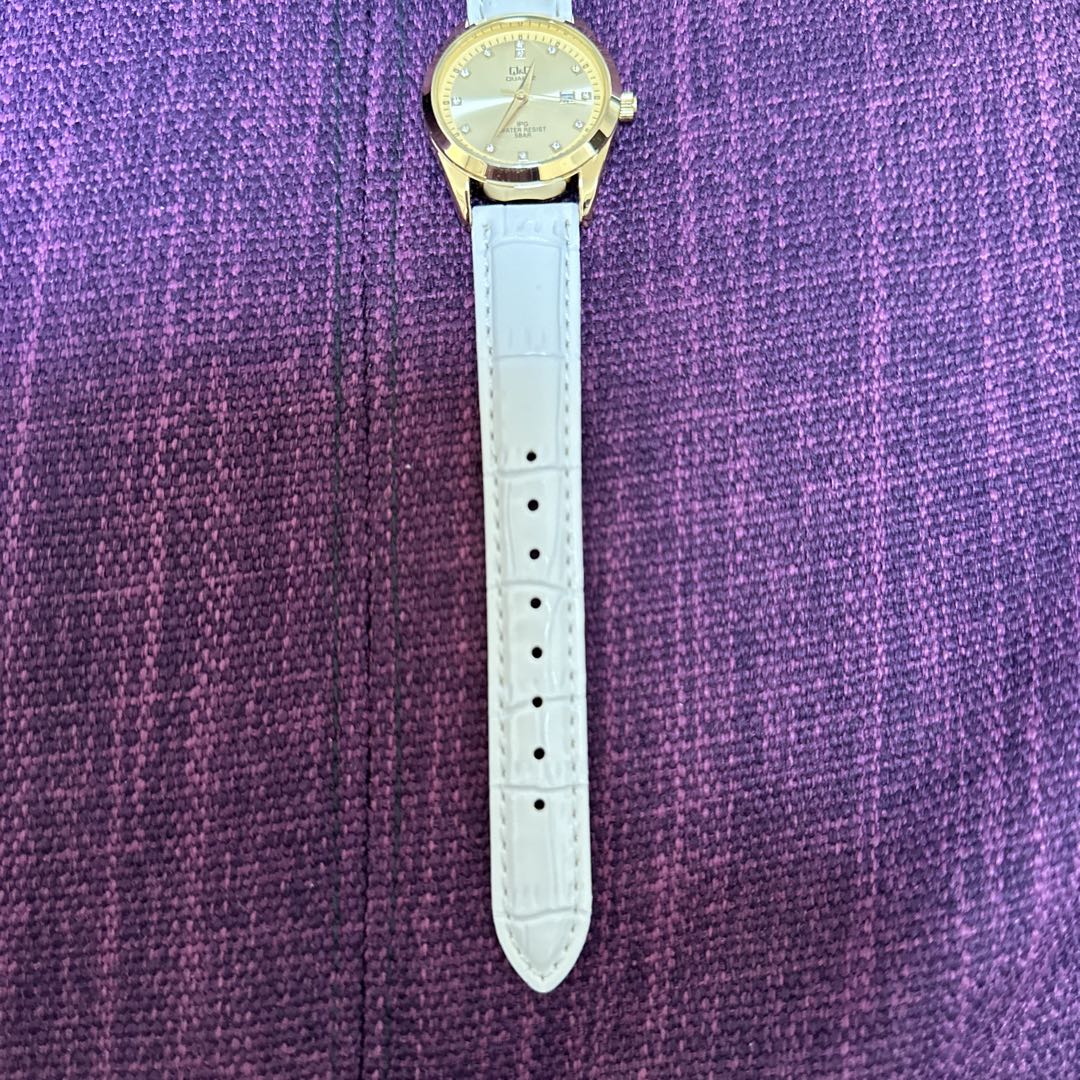 Citizen Q&q Analog Quartz Women