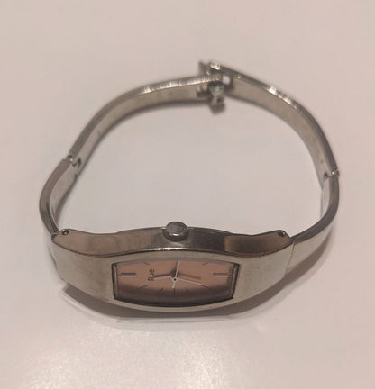 Seiko Alba Y151-D402 Analog Quartz Women