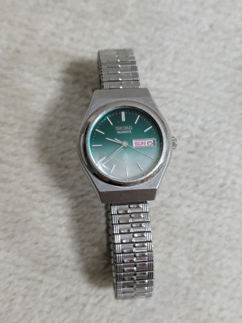 Seiko Analog Quartz Men Watch Green Dial