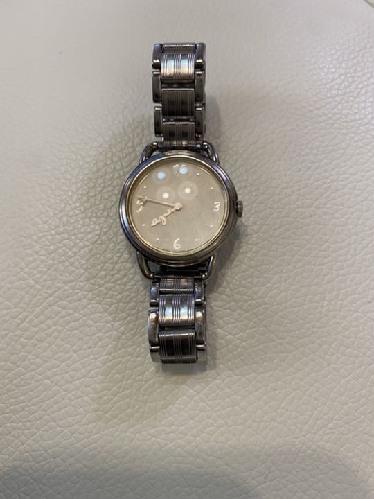 Agnes B. Analog Quartz Women