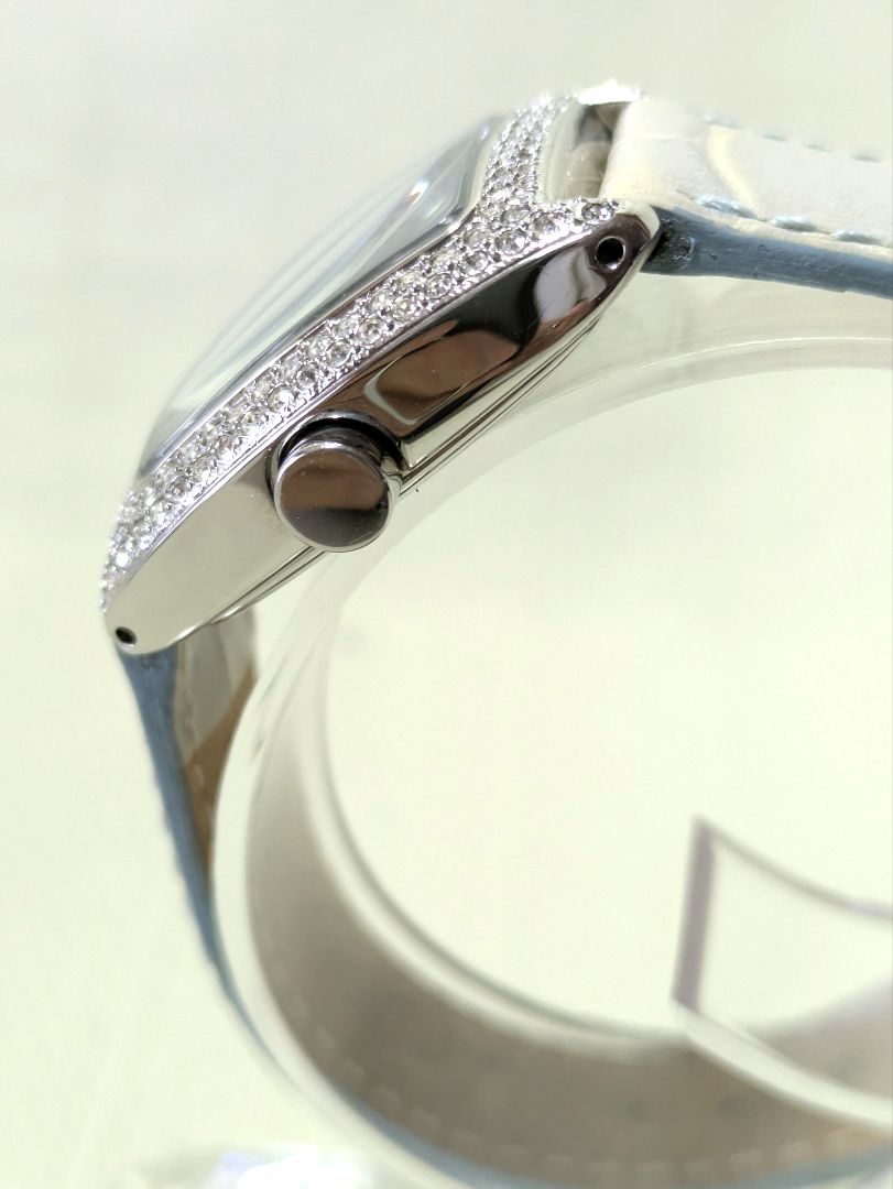 Folli Follie Analog Quartz Women フォリフォリ ストーン付き水色 カレンダー付き 稼働中