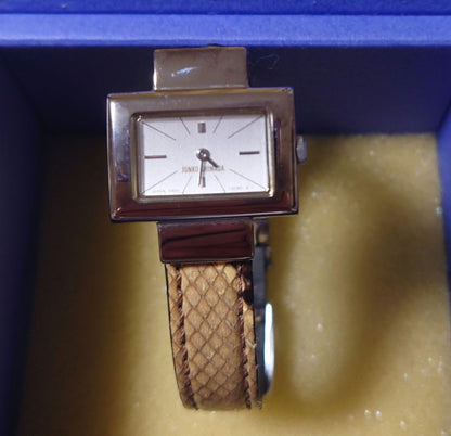 Junko Shimada Y520-5490 Analog Quartz Women
