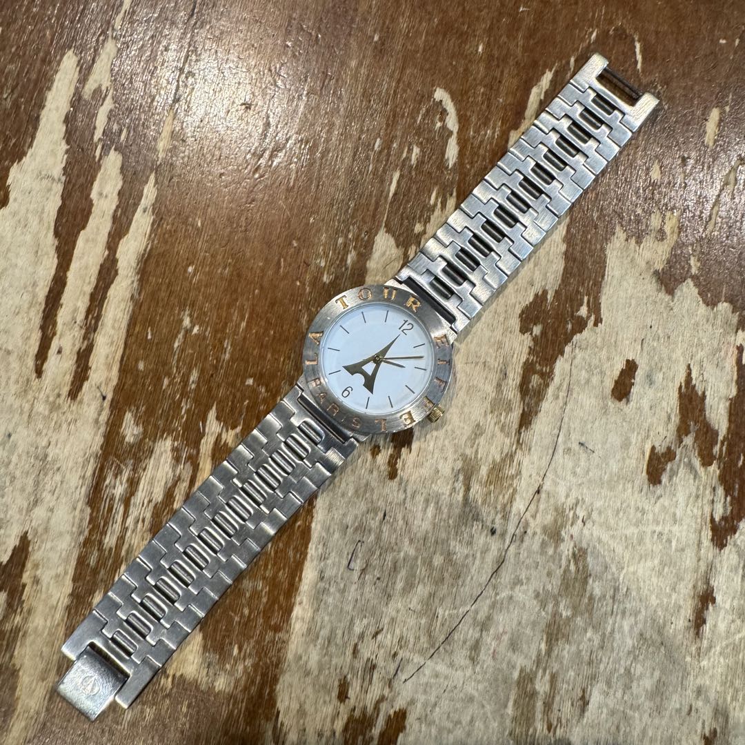 THE EIFFEL TOWER PARIS Analog Quartz Women