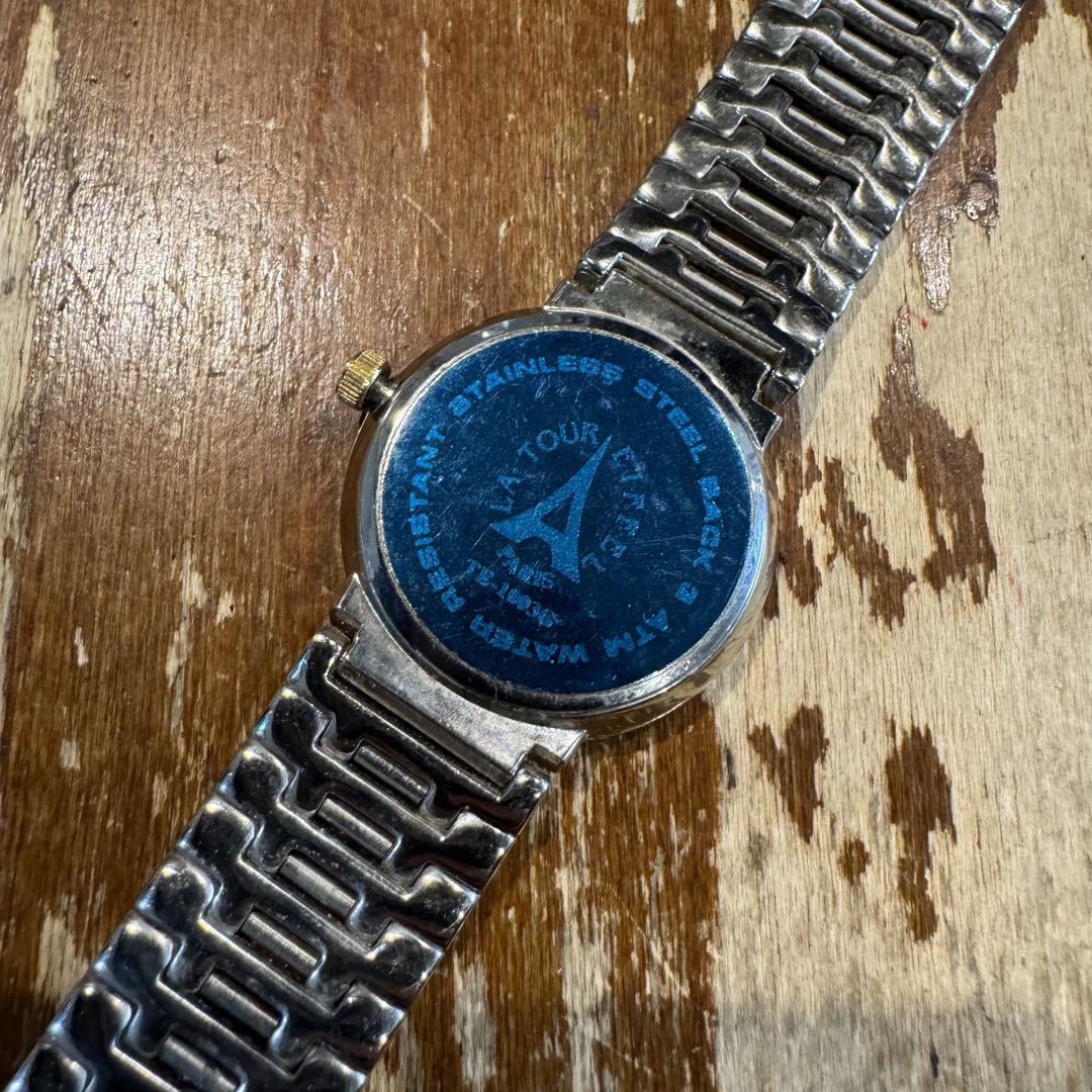 THE EIFFEL TOWER PARIS Analog Quartz Women
