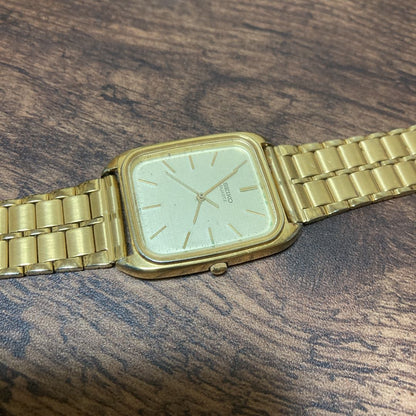 Seiko 9021-5210 Analog Quartz Men