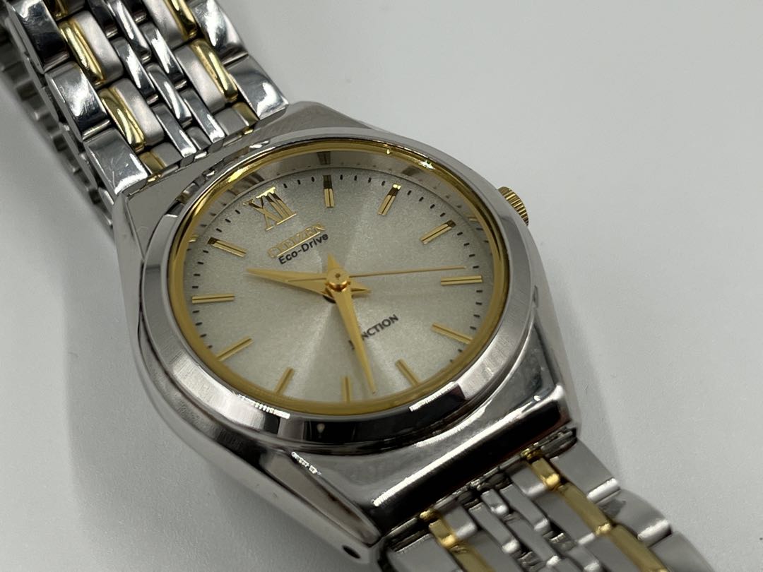 Citizen Eco-Drive E030-K14901 Analog Solar Women