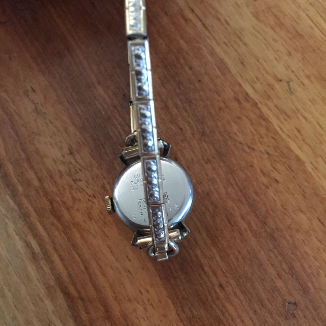 SILVANA Analog Mechanical (Manual) Women
