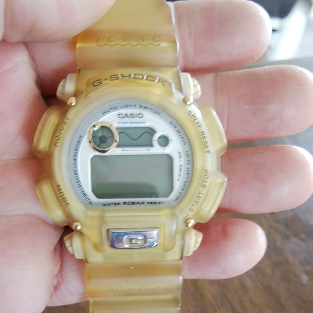 G-Shock DW-9000 Digital Quartz Men